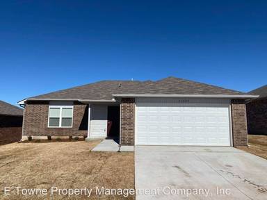 Main picture of 11025 NW 94th Ter