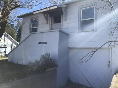 Main picture of 110 S A St