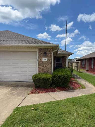 Main picture of 1520 Fianna Place Ct