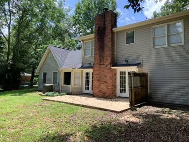 Main picture of 101 Kimberly Dr