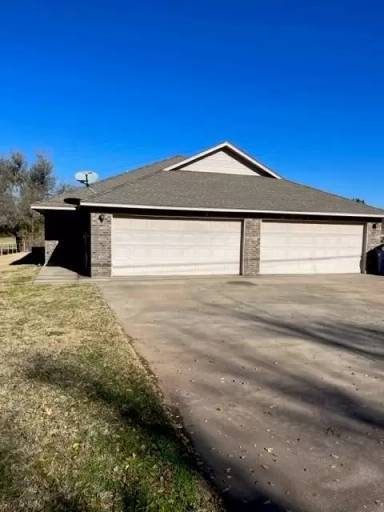 Main picture of 2724 W Oklahoma Ave