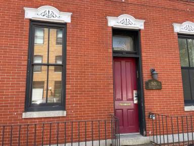 Main picture of 1601 Shakespeare St