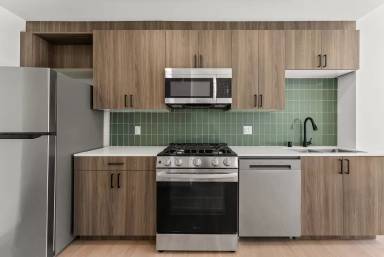 Main picture of 4080 32nd St