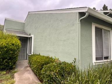 Main picture of 2042 Voss Park Ln