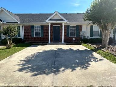 Main picture of 230 Sassafras Ln