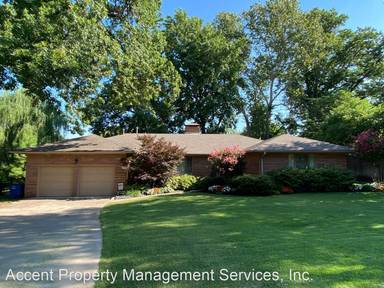 Main picture of 3145 E 38th St