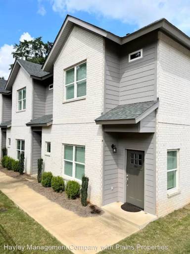 Main picture of 808 N Gay St