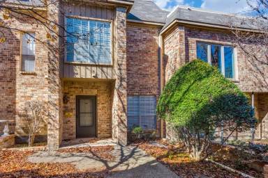 Main picture of 4337 Bellaire Dr S