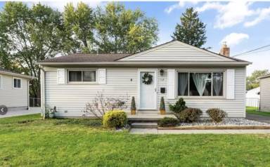 Main picture of 142 Rockdale Ave