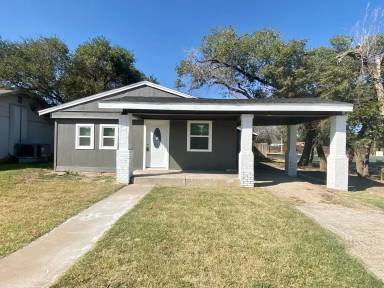 Main picture of 2216 24th St
