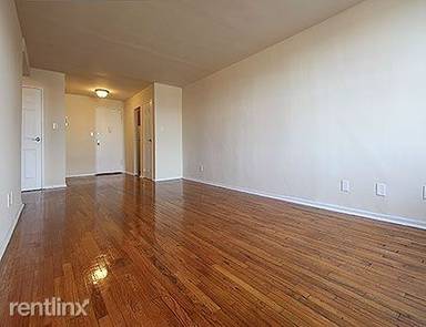 Main picture of 22410 Jamaica Ave