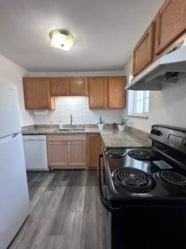 Main picture of 211 S Brentwood St