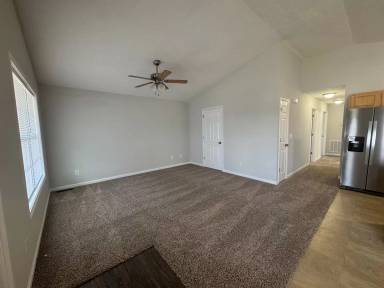 Main picture of 140 Perdez Ct