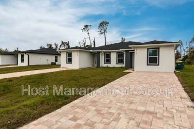 Main picture of 2111 Como St