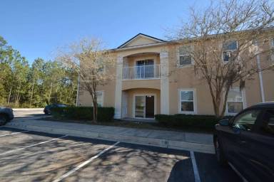 Main picture of 2211 Golden Lake Loop