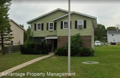 Main picture of 6475 N 106th St