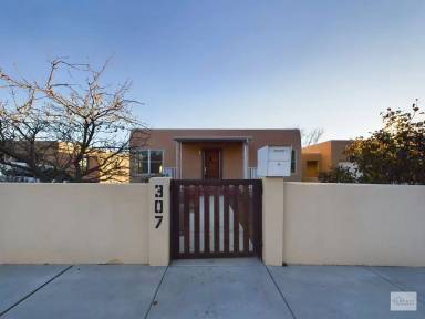 Main picture of 307 Lomita St