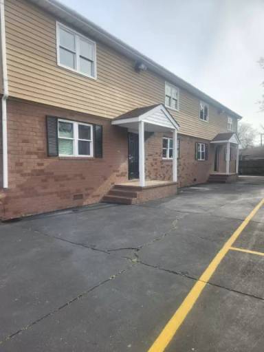 Main picture of 315 E Little Creek Rd