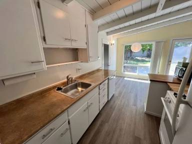 Main picture of 1330 Duke Dr