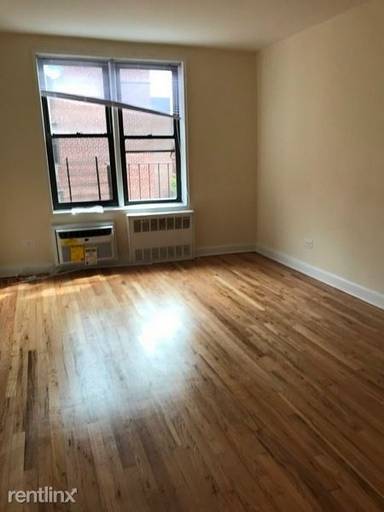 Main picture of 4105 Bowne St