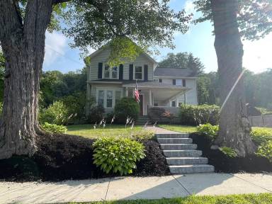 Main picture of 165 High St