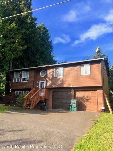 Main picture of 6351 23rd Ave SW