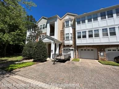 Main picture of Montreux at Deerwood