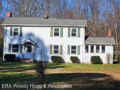 Main picture of 331 Horse Landing Rd