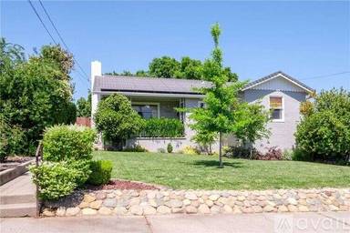 Main picture of 3070 Grand View Ave