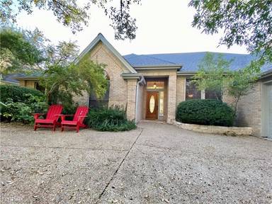 Main picture of 8000 High Hollow Dr