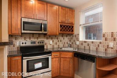 Main picture of 5951 Elsinore St