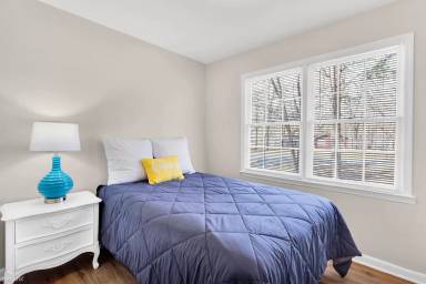 Main picture of 6922 Recreation Ln