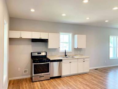 Main picture of 103 W Acton Ave
