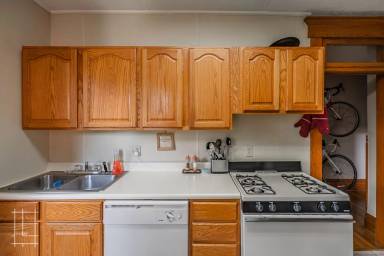 Main picture of 83 King Ave