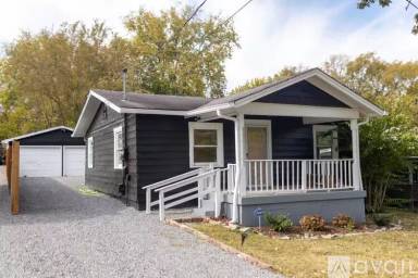Main picture of 2123 Sadler Ave