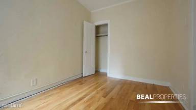 Main picture of 511 W Melrose St