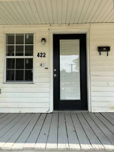 Main picture of 422 Dyer St