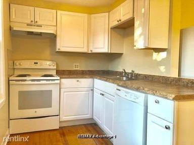 Main picture of 18 Bedford Ave