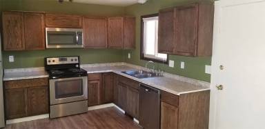 Main picture of 610 Dakota St