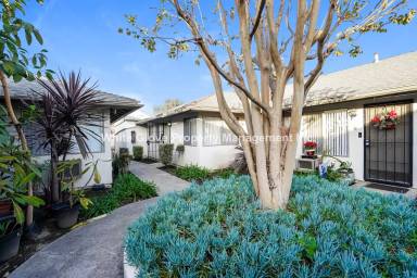 Main picture of 1413 E Chapman Ave