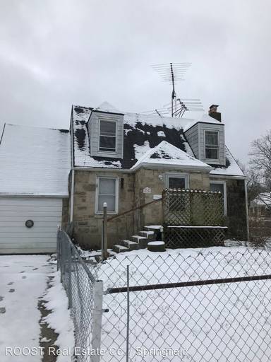 Main picture of 420 W Siebenthaler Ave