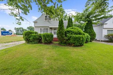 Main picture of 4094 Lowden Rd