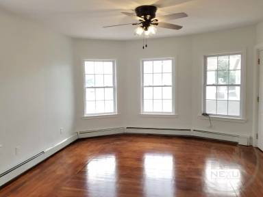 Main picture of 145 Sterry St