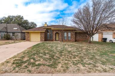 Main picture of 7318 Clariece Dr