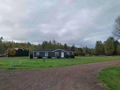 Main picture of 214 Quiet Acres Dr