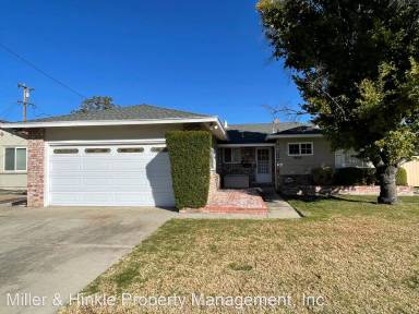 Main picture of 4401 Venice Way