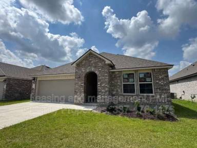 Main picture of 226 Oak Heights Dr