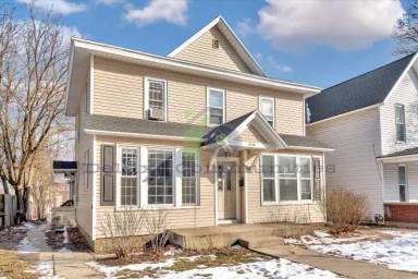 Main picture of 636 Livingston Ave NE
