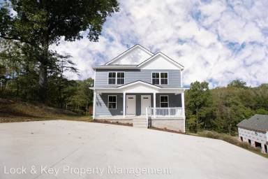 Main picture of 944 E Happy Hollow Dr