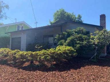 Main picture of 6918 N Syracuse St